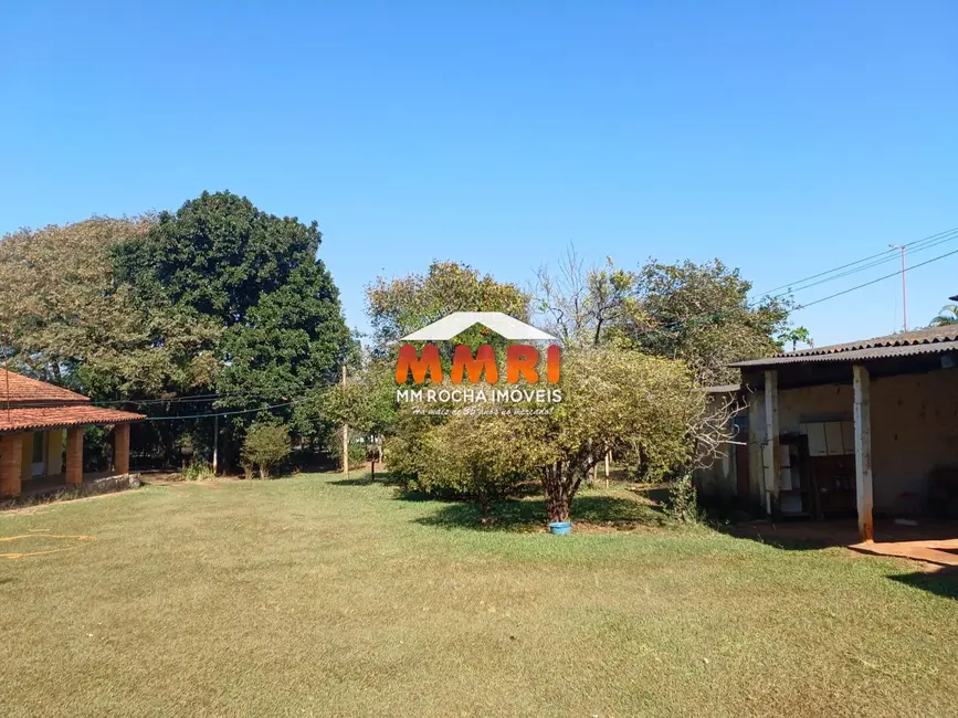 Foto 1 de Terreno / Lote à venda, 250m2 em Aracoiaba Da Serra - SP