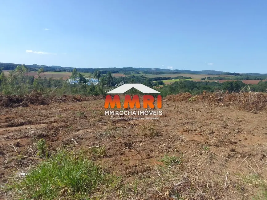 Sítio / Rancho à venda, 17m2 em Pilar Do Sul - SP - imagem 6 Foto 6 de Sítio / Rancho à venda, 17m2 em Pilar Do Sul - SP