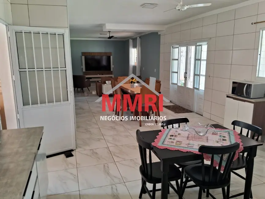 Foto 10 de Chácara com 3 quartos à venda, 230m2 em Aracoiaba Da Serra - SP
