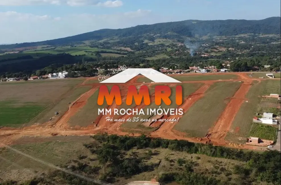 Foto 1 de Terreno / Lote à venda, 200m2 em Capela Do Alto - SP