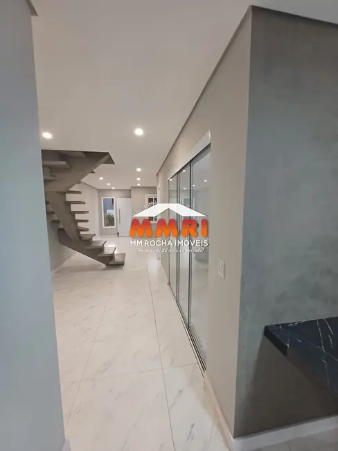 Foto 8 de Casa com 2 quartos à venda, 146m2 em Centro, Aracoiaba Da Serra - SP