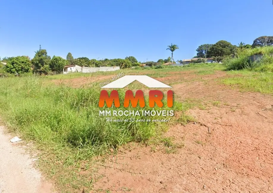 Foto 1 de Terreno / Lote à venda, 1000m2 em Aracoiaba Da Serra - SP