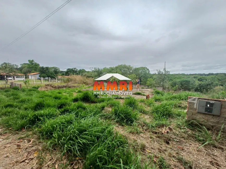 Foto 1 de Terreno / Lote à venda, 281m2 em Aracoiaba Da Serra - SP