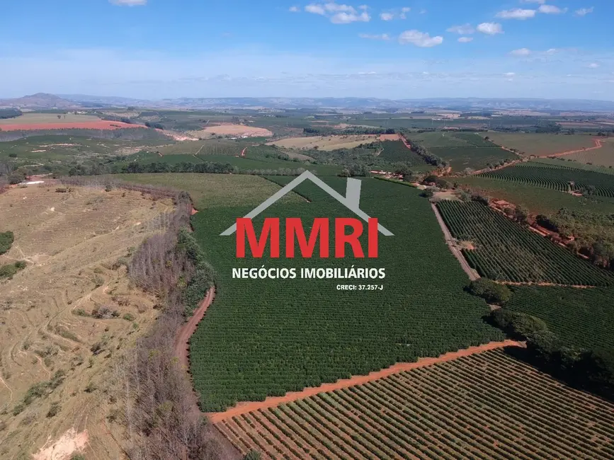 Foto 4 de Fazenda / Haras à venda, 1333m2 em Piumhi - MG