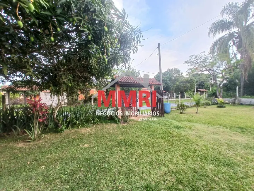 Foto 2 de Chácara com 2 quartos à venda, 2000m2 em Aracoiaba Da Serra - SP