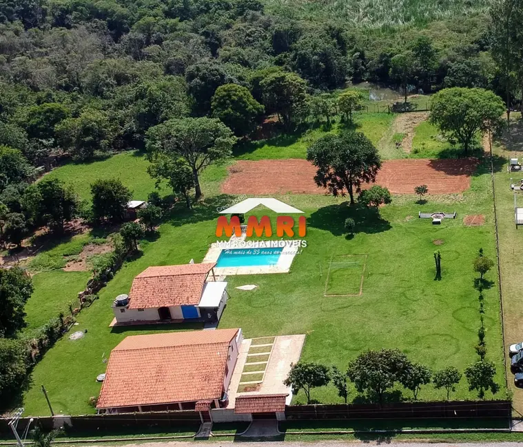 Foto 1 de Chácara com 2 quartos à venda, 80m2 em Aracoiaba Da Serra - SP