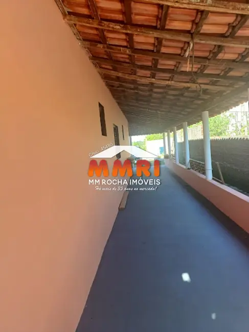 Chácara com 3 quartos à venda, 255m2 em Aracoiaba Da Serra - SP - imagem 4 Foto 4 de Chácara com 3 quartos à venda, 255m2 em Aracoiaba Da Serra - SP