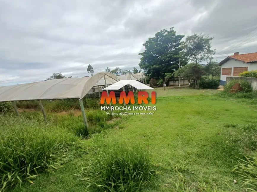 Foto 2 de Sítio / Rancho com 3 quartos à venda, 500m2 em Aracoiaba Da Serra - SP