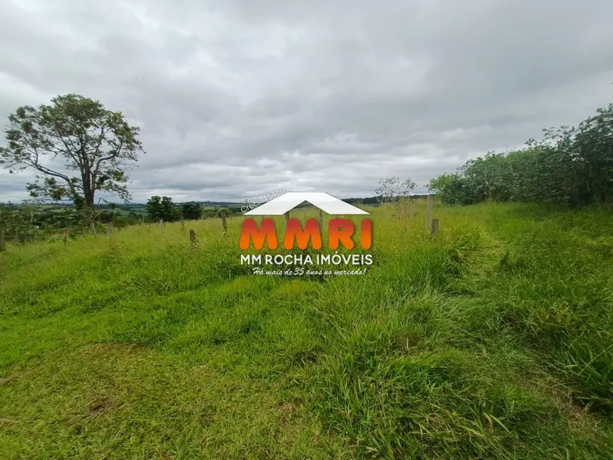 Foto 9 de Sítio / Rancho com 3 quartos à venda, 500m2 em Aracoiaba Da Serra - SP