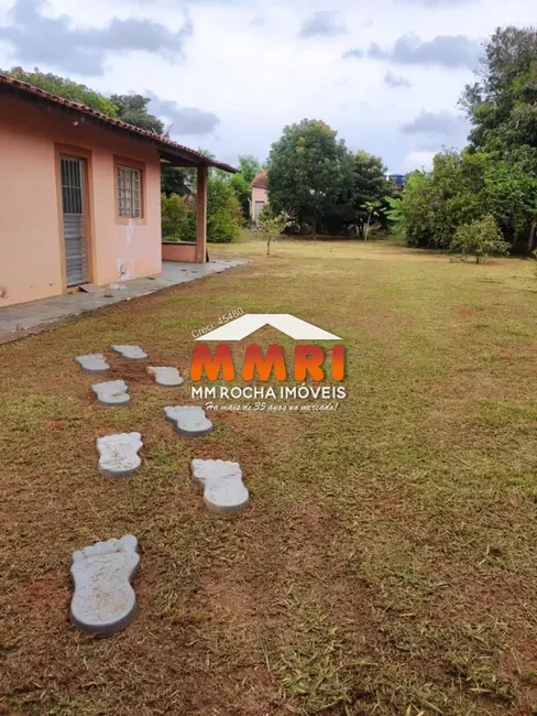 Foto 1 de Chácara com 3 quartos à venda, 200m2 em Aracoiaba Da Serra - SP