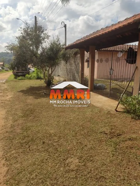 Foto 5 de Chácara com 3 quartos à venda, 200m2 em Aracoiaba Da Serra - SP