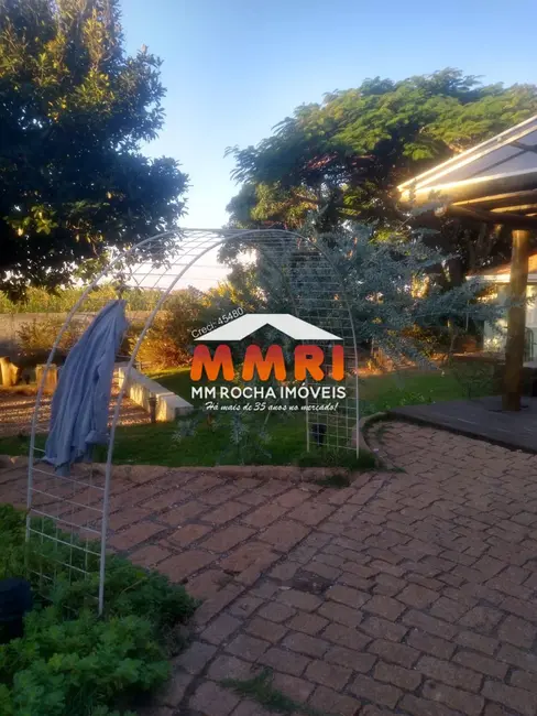 Foto 4 de Chácara com 3 quartos à venda, 400m2 em Aracoiaba Da Serra - SP