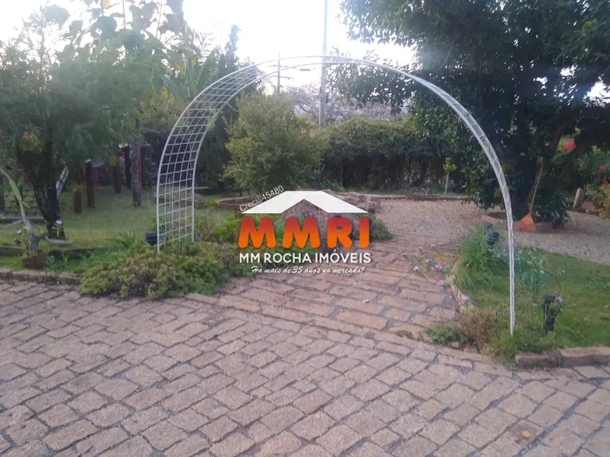 Foto 3 de Chácara com 3 quartos à venda, 400m2 em Aracoiaba Da Serra - SP