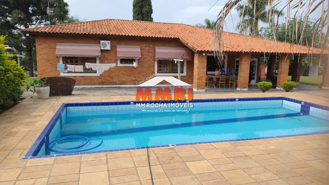 Foto 4 de Chácara com 4 quartos à venda, 650m2 em Aracoiaba Da Serra - SP