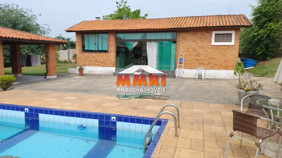 Foto 3 de Chácara com 4 quartos à venda, 650m2 em Aracoiaba Da Serra - SP