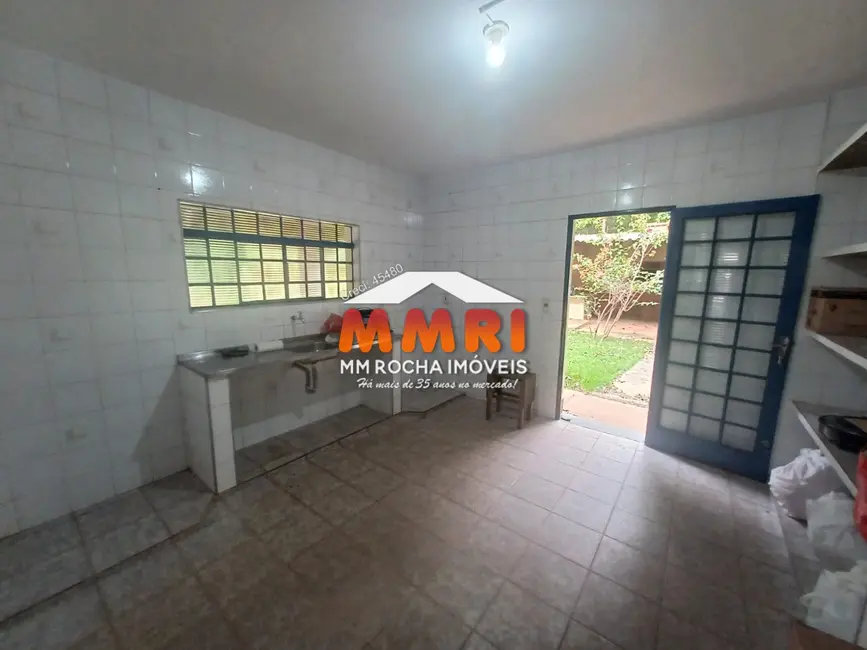 Foto 9 de Casa com 2 quartos à venda, 200m2 em Centro, Aracoiaba Da Serra - SP