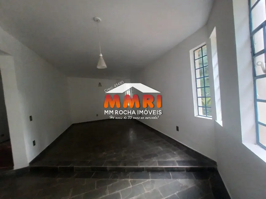 Foto 8 de Casa com 2 quartos à venda, 200m2 em Centro, Aracoiaba Da Serra - SP