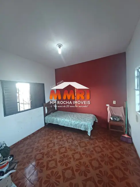 Chácara com 2 quartos à venda em Aracoiaba Da Serra - SP - imagem 5 Foto 5 de Chácara com 2 quartos à venda em Aracoiaba Da Serra - SP