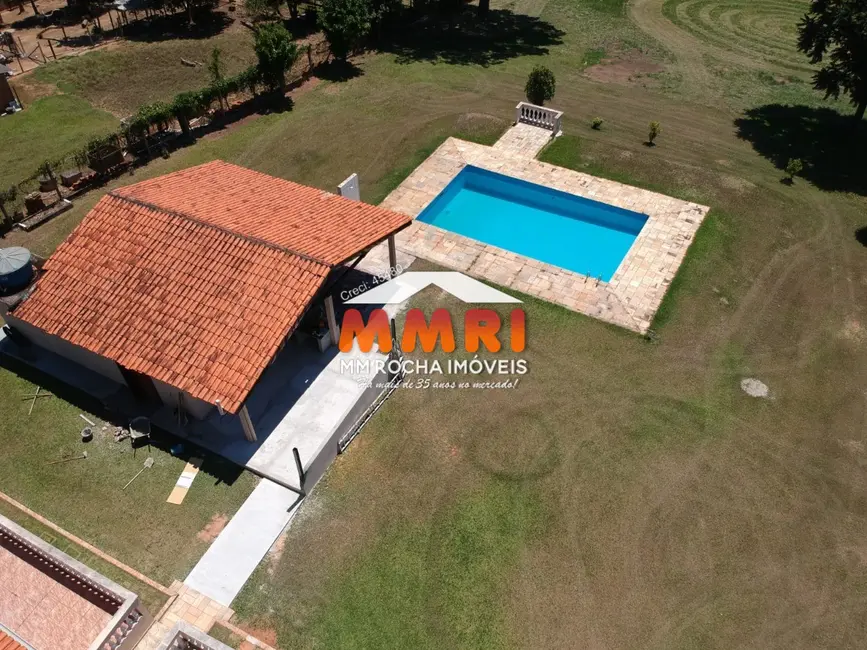 Foto 1 de Chácara com 2 quartos à venda, 80m2 em Aracoiaba Da Serra - SP