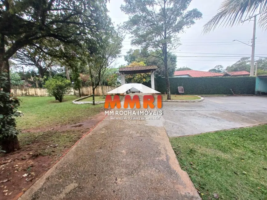 Foto 9 de Chácara com 4 quartos à venda, 600m2 em Aracoiaba Da Serra - SP