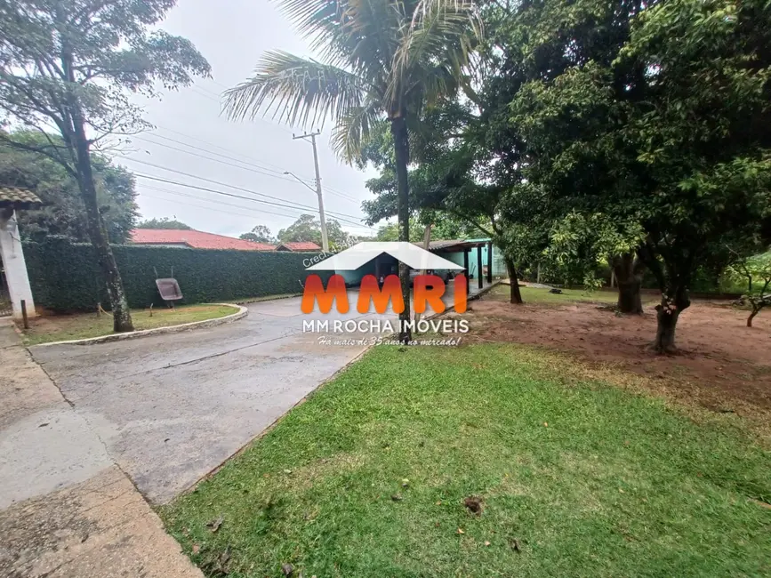 Foto 3 de Chácara com 4 quartos à venda, 600m2 em Aracoiaba Da Serra - SP