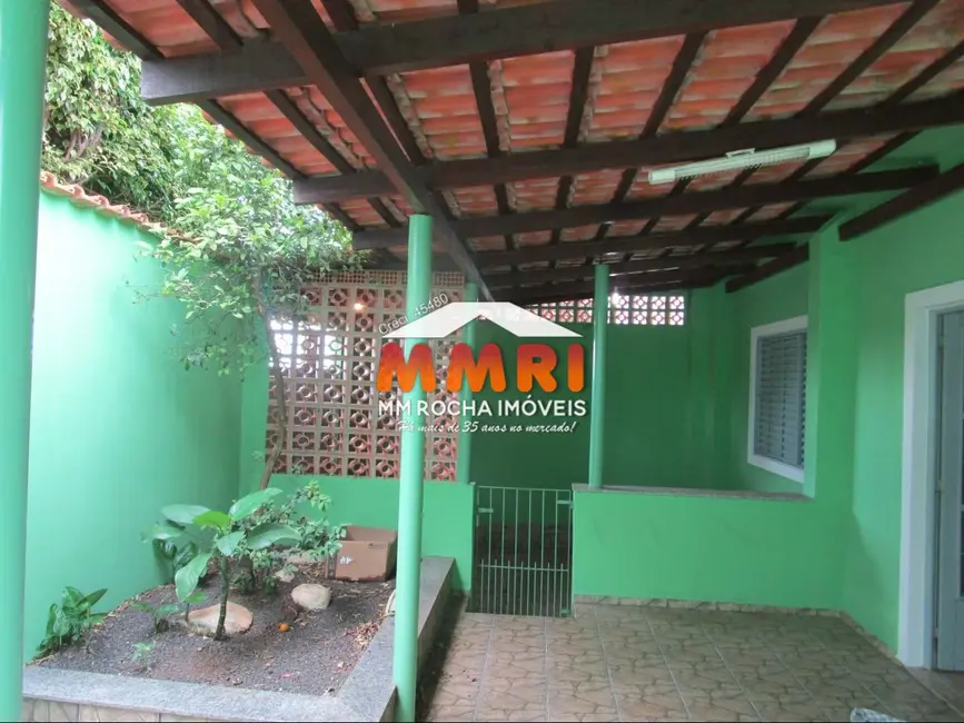Foto 1 de Casa com 3 quartos à venda, 100m2 em Itarare - SP