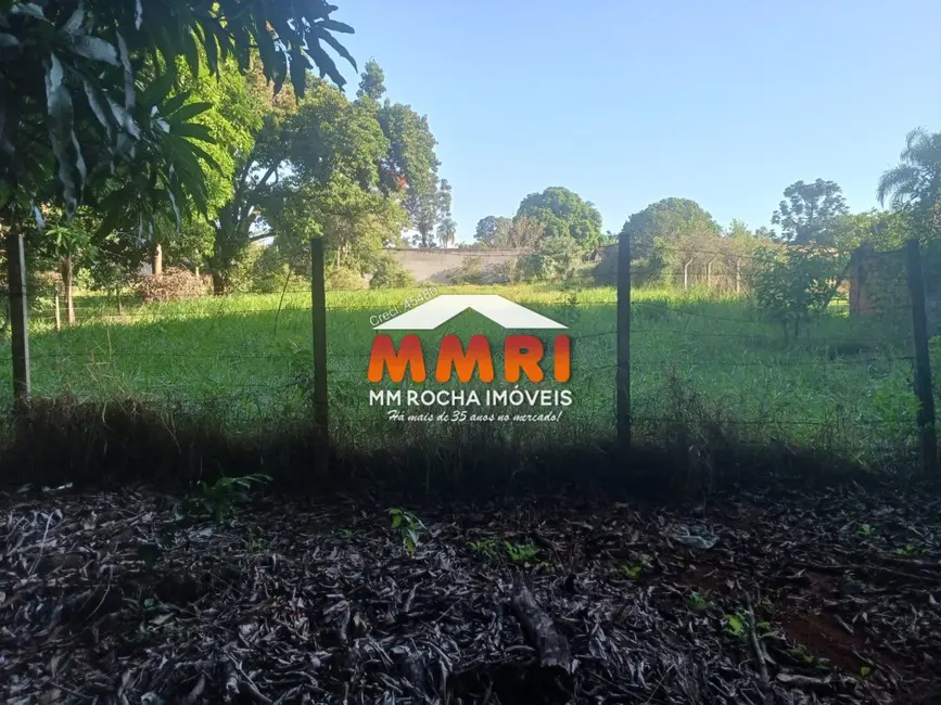 Foto 2 de Terreno / Lote à venda, 1530m2 em Aracoiaba Da Serra - SP