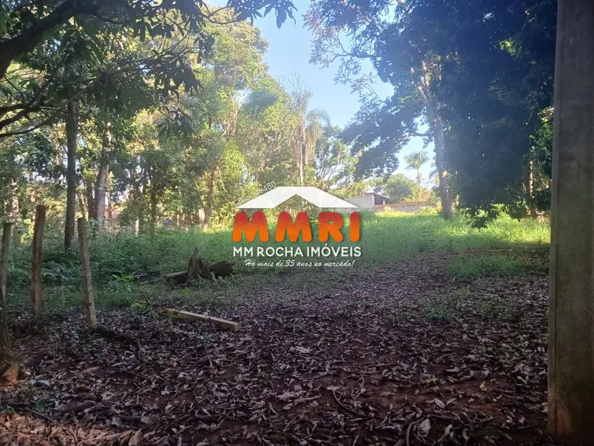 Foto 1 de Terreno / Lote à venda, 1530m2 em Aracoiaba Da Serra - SP
