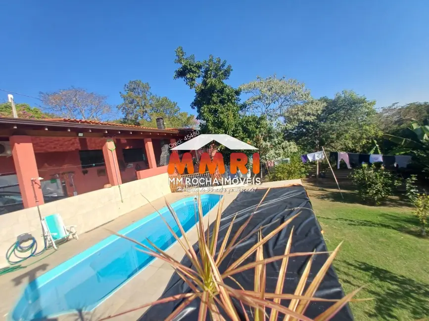 Foto 4 de Chácara com 2 quartos à venda, 143m2 em Aracoiaba Da Serra - SP