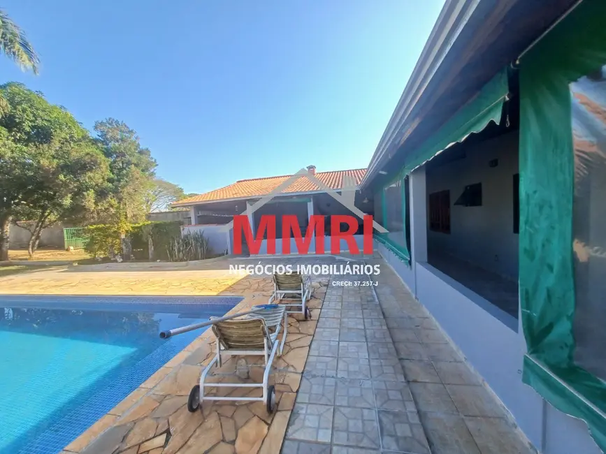 Chácara com 2 quartos à venda, 300m2 em Aracoiaba Da Serra - SP - imagem 2 Foto 2 de Chácara com 2 quartos à venda, 300m2 em Aracoiaba Da Serra - SP