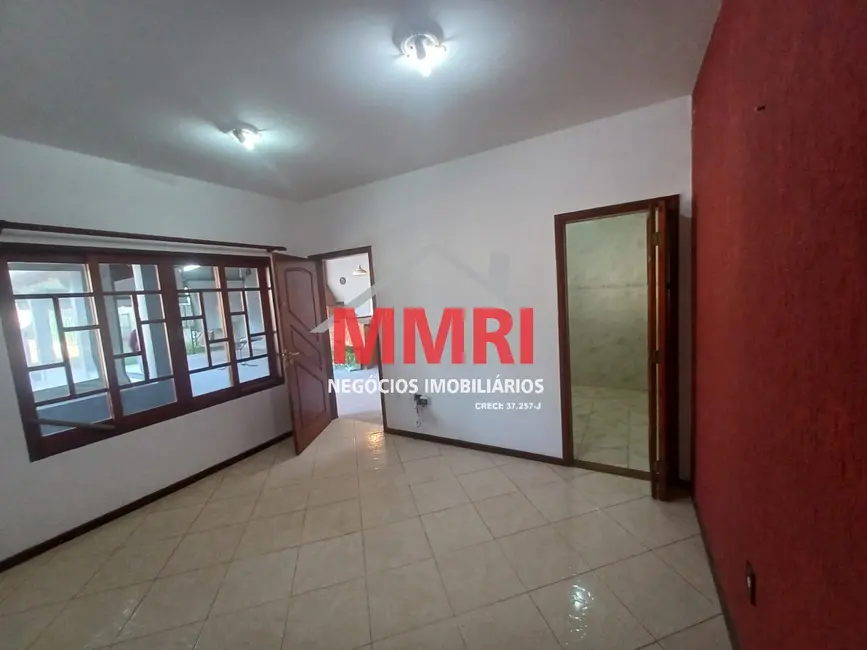 Chácara com 2 quartos à venda, 300m2 em Aracoiaba Da Serra - SP - imagem 3 Foto 3 de Chácara com 2 quartos à venda, 300m2 em Aracoiaba Da Serra - SP