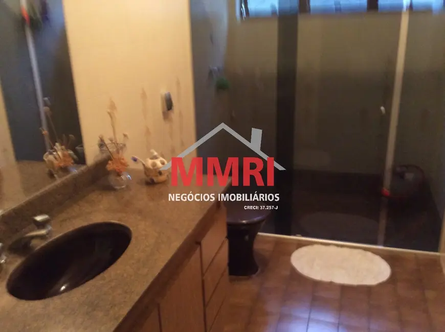 Casa com 3 quartos à venda, 350m2 em Jardim Santa Rosália, Sorocaba - SP - imagem 3 Foto 3 de Casa com 3 quartos à venda, 350m2 em Jardim Santa Rosália, Sorocaba - SP