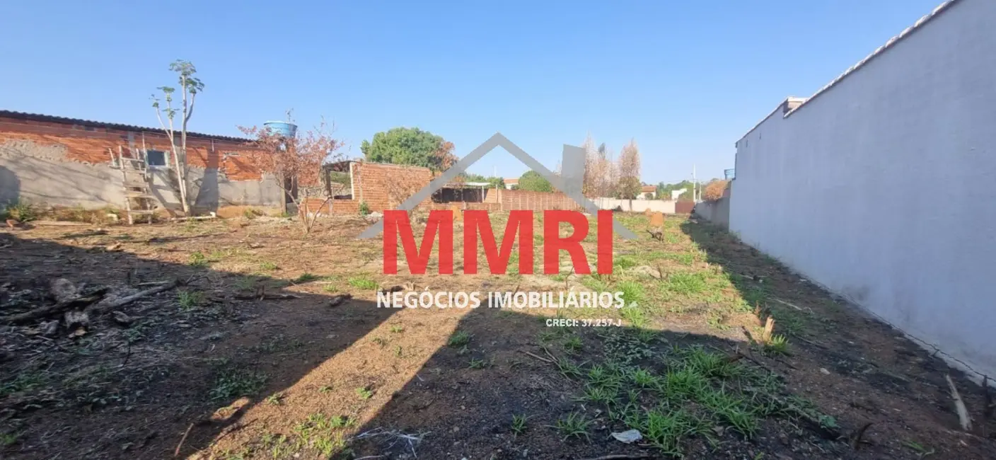 Foto 3 de Terreno / Lote à venda, 800m2 em Aracoiaba Da Serra - SP