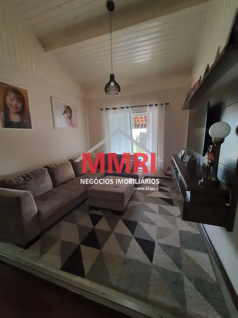 Foto 4 de Chácara com 3 quartos à venda, 351m2 em Aracoiaba Da Serra - SP