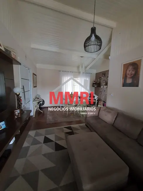 Foto 6 de Chácara com 3 quartos à venda, 351m2 em Aracoiaba Da Serra - SP