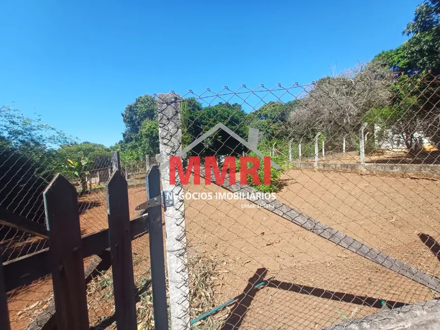 Foto 2 de Terreno / Lote à venda, 1000m2 em Aracoiaba Da Serra - SP