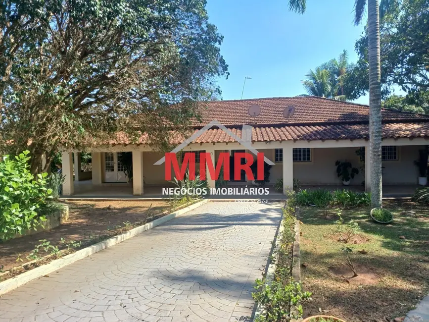 Foto 1 de Chácara com 3 quartos à venda, 800m2 em Aracoiaba Da Serra - SP
