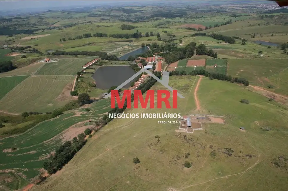 Foto 4 de Fazenda / Haras com 1 quarto à venda, 474m2 em Vargem Grande Do Sul - SP