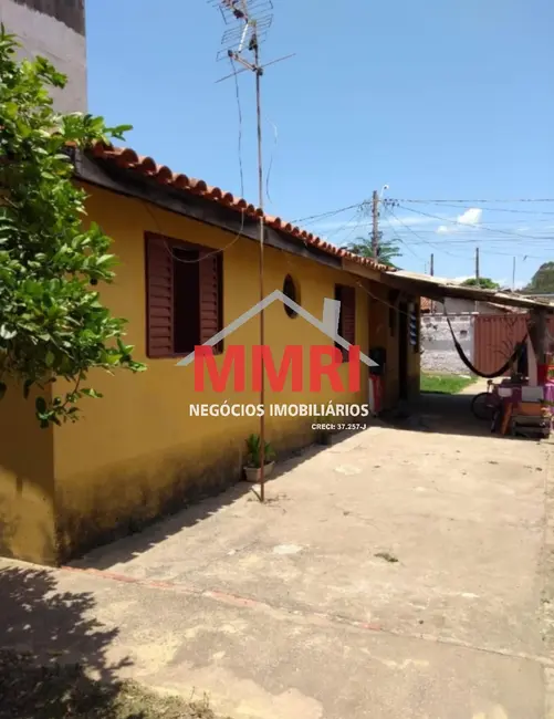 Foto 3 de Casa com 2 quartos à venda, 200m2 em Aracoiaba Da Serra - SP
