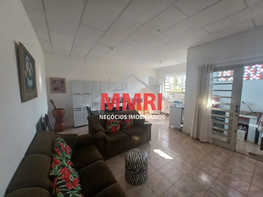 Foto 1 de Casa com 2 quartos à venda, 120m2 em Aracoiaba Da Serra - SP