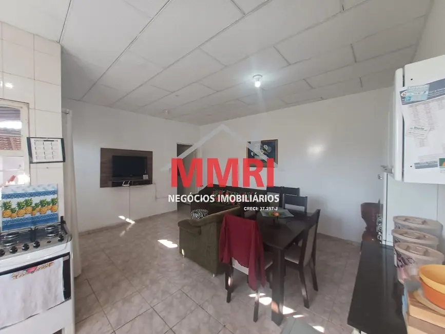 Foto 3 de Casa com 2 quartos à venda, 120m2 em Aracoiaba Da Serra - SP