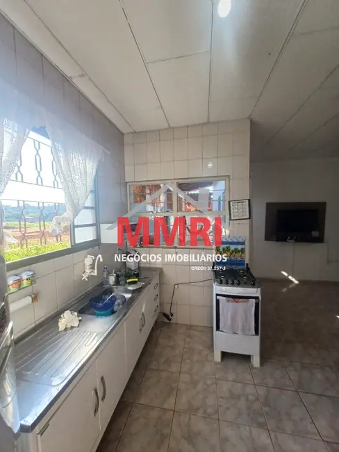 Foto 4 de Casa com 2 quartos à venda, 120m2 em Aracoiaba Da Serra - SP