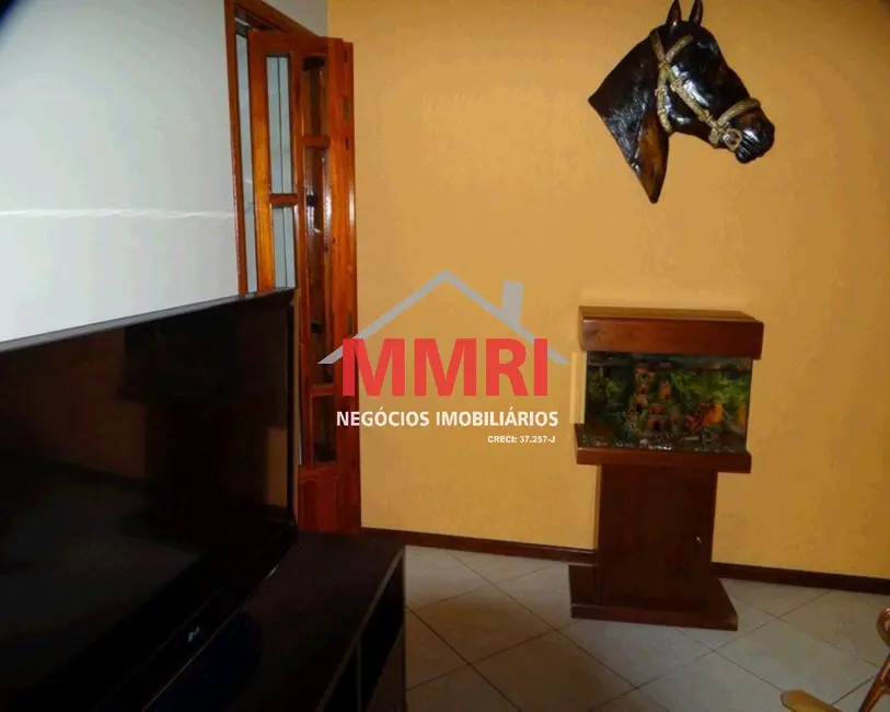 Foto 2 de Chácara com 3 quartos à venda, 1000m2 em Aracoiaba Da Serra - SP