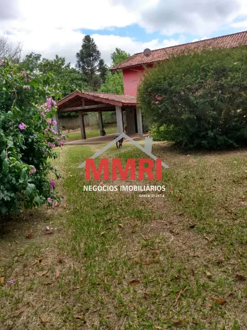 Chácara com 3 quartos à venda, 300m2 em Sarapui - SP - imagem 2 Foto 2 de Chácara com 3 quartos à venda, 300m2 em Sarapui - SP