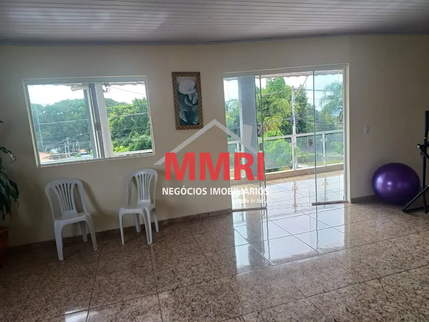 Foto 4 de Casa com 4 quartos à venda, 333m2 em Centro, Aracoiaba Da Serra - SP