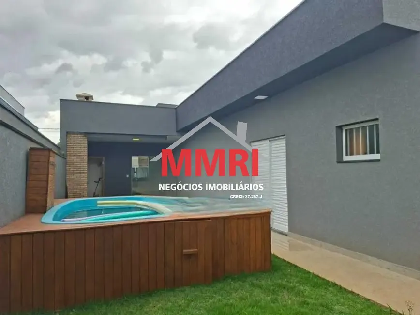 Foto 1 de Casa com 3 quartos à venda, 134m2 em Aracoiaba Da Serra - SP