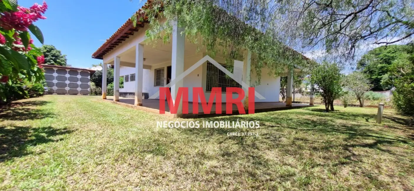 Foto 1 de Chácara com 3 quartos à venda, 220m2 em Aracoiaba Da Serra - SP