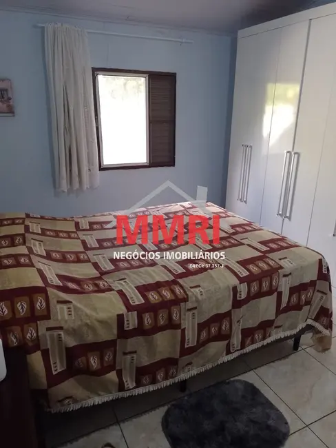 Foto 3 de Chácara com 4 quartos à venda, 200m2 em Aracoiaba Da Serra - SP