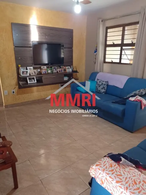 Foto 1 de Chácara com 4 quartos à venda, 200m2 em Aracoiaba Da Serra - SP