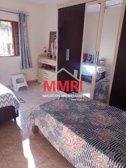 Foto 8 de Chácara com 4 quartos à venda, 200m2 em Aracoiaba Da Serra - SP